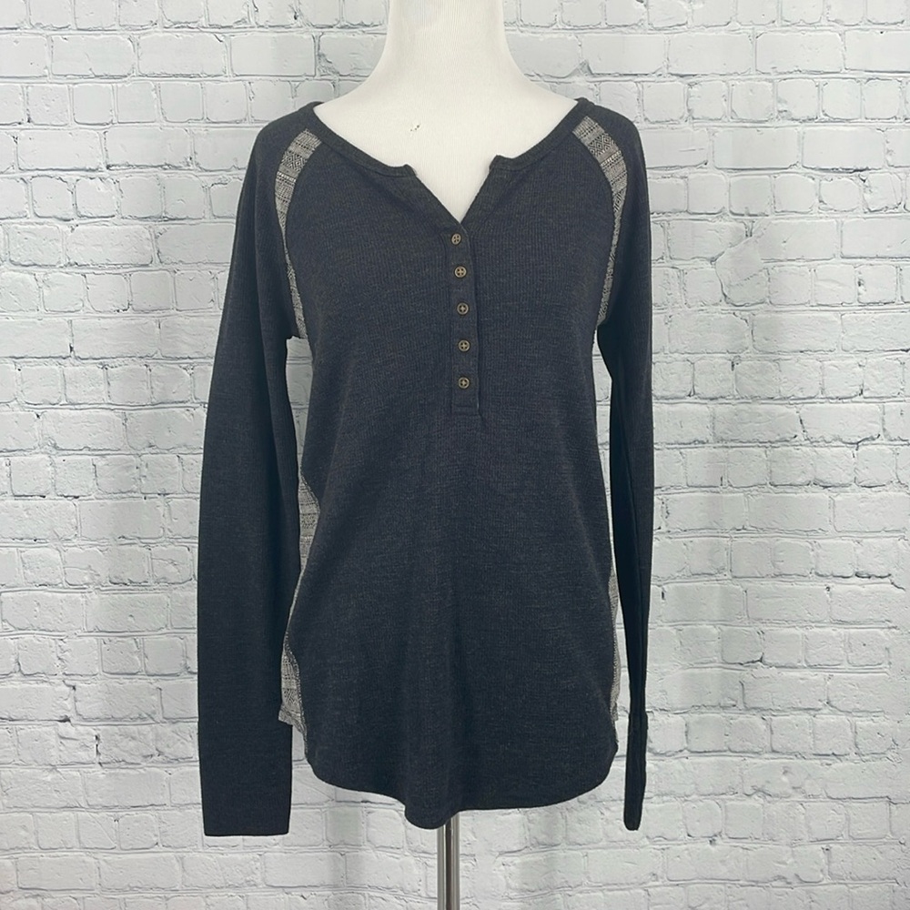 Lucky Brand size Medium Long Sleeve Top Thermal